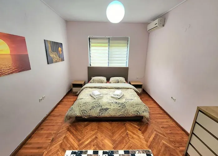 Turqoise Flat In Center With 24h Self Check In
