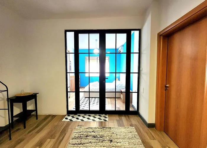 Turqoise Flat In Center With 24h Self Check In Apartman *