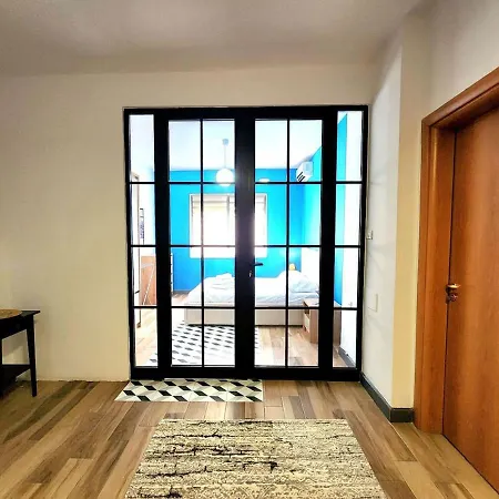 Turqoise Flat In Center With 24h Self Check In Daire *
