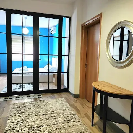 Turqoise Flat In Center With 24h Self Check In Daire *