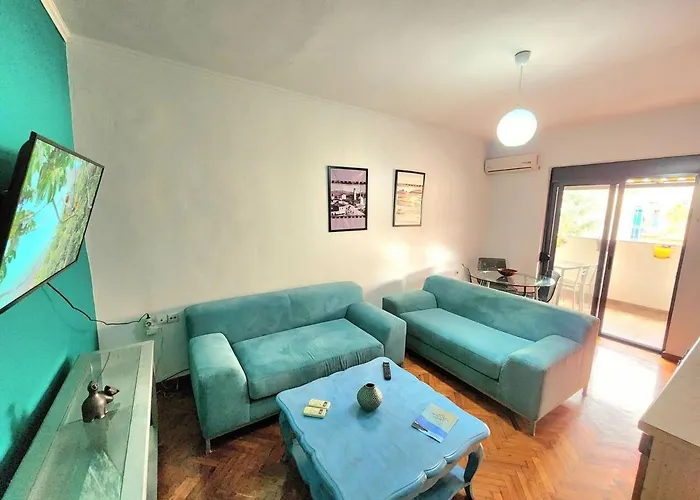Turqoise Flat In Center With 24h Self Check In 地拉那